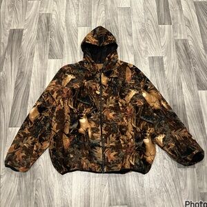 ( SOLD ) SIZE XXL NORTH RIVER OUTFITTERS CAMO FLEECE JACKET